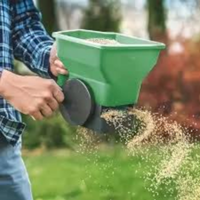 Handheld Fertilizer Spreader for Small Gardens