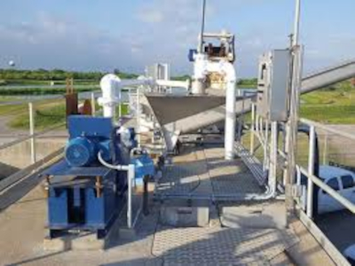 Weir Systems for Solids Removal