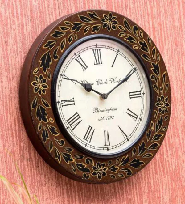 Wooden Wall Clock with Decorative Borders
